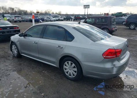 2012 Volkswagen Passat 2.5L S из США, поврежденный, VIN 1VWAP7A3XCC069263